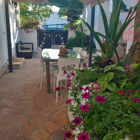 Villa Raggio Di Sole Parcheggio Privato Porto Cesareo Eksteriør billede