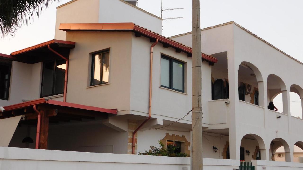 Villa Raggio Di Sole Parcheggio Privato Porto Cesareo Eksteriør billede