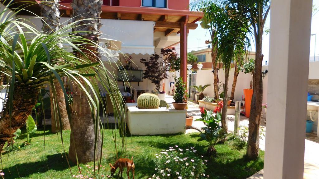 Villa Raggio Di Sole Parcheggio Privato Porto Cesareo Eksteriør billede