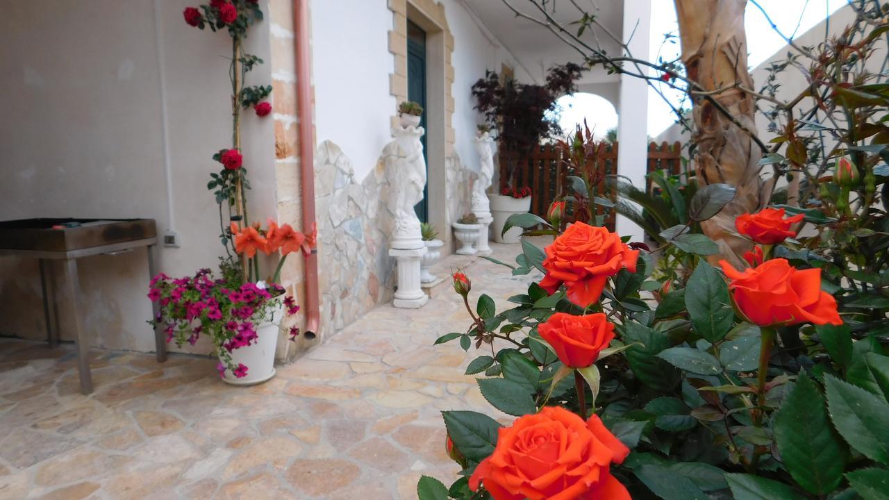 Villa Raggio Di Sole Parcheggio Privato Porto Cesareo Eksteriør billede
