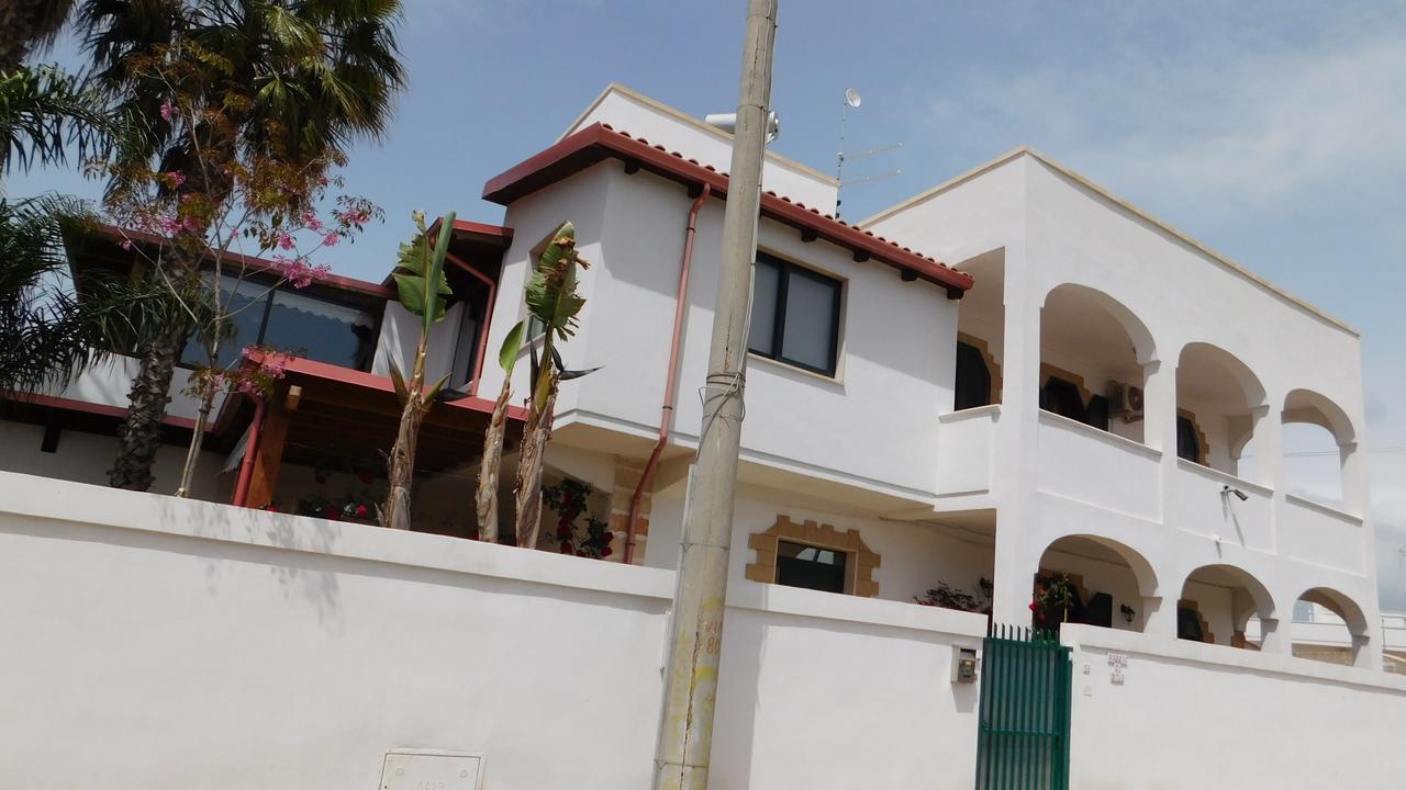 Villa Raggio Di Sole Parcheggio Privato Porto Cesareo Eksteriør billede